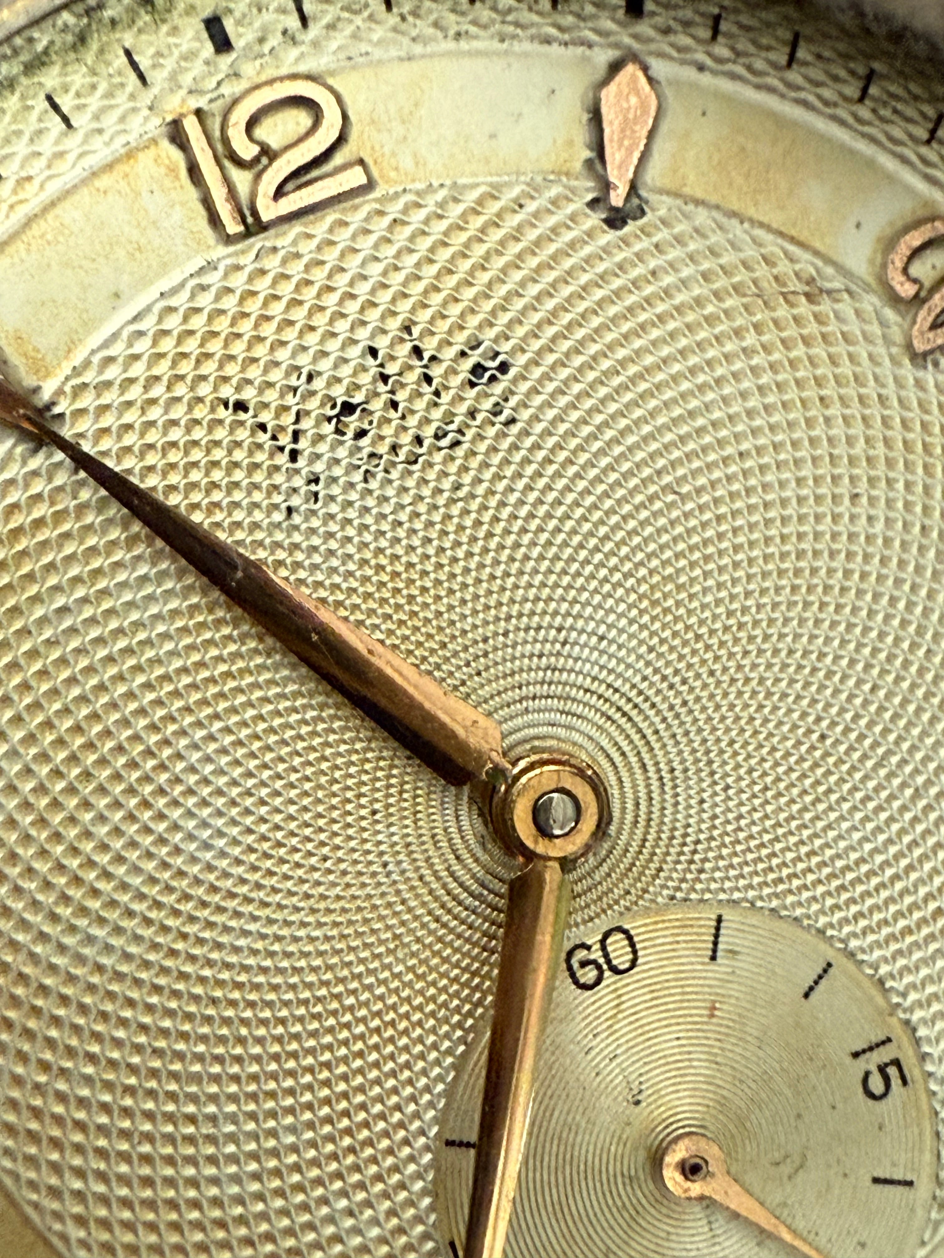 Vetta 210 Mechanical Movement – 17 Jewels • Swiss Made • Vintage Guilloché Dial • Small Seconds • Fully Working