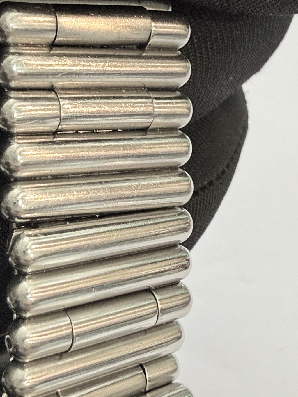 Breitling Rouleaux Bracelet 20mm Breitling Rouleaux (Bullet-Style) width, with authentic Breitling logo visible under magnification. Excellent condition and fully genuine.