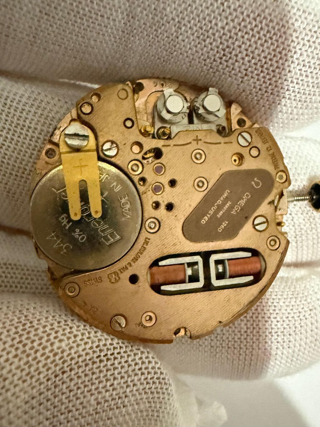 Omega Cal. 1260 Quartz Day-Date Movement – Original Crown – 18K Gold – Fully Working