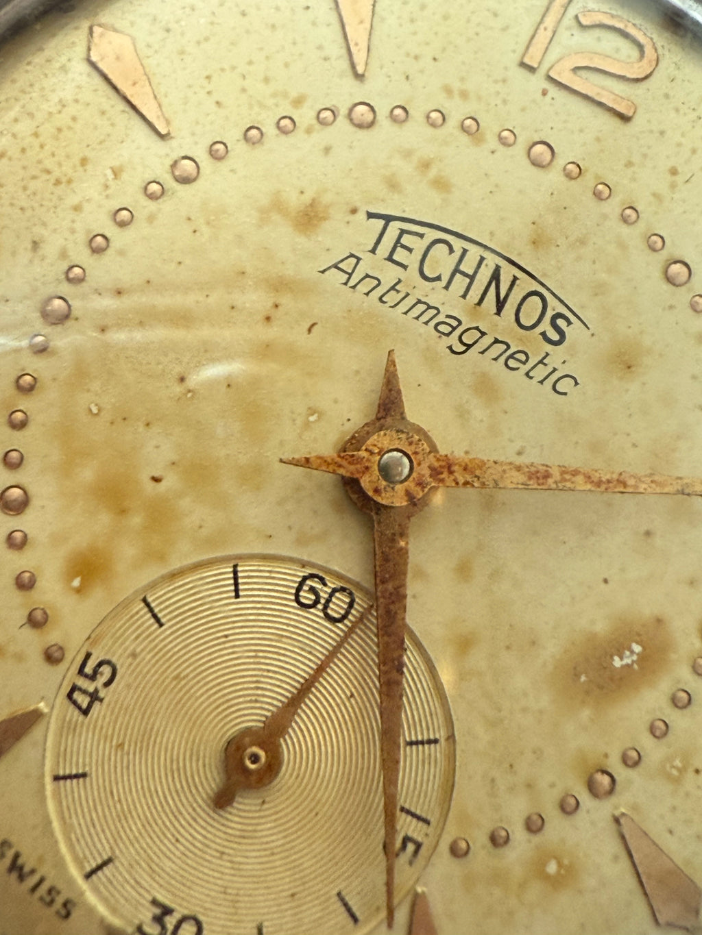 Vintage Technos Antimagnetic 33mm – Movement Manual. Serviced, work perfect.