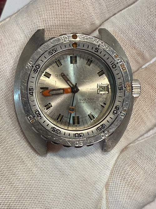 Doxa Sub 300T Diver case 300mm. Original moviment Doxa. Ref 11899 4. Serial 6668487.