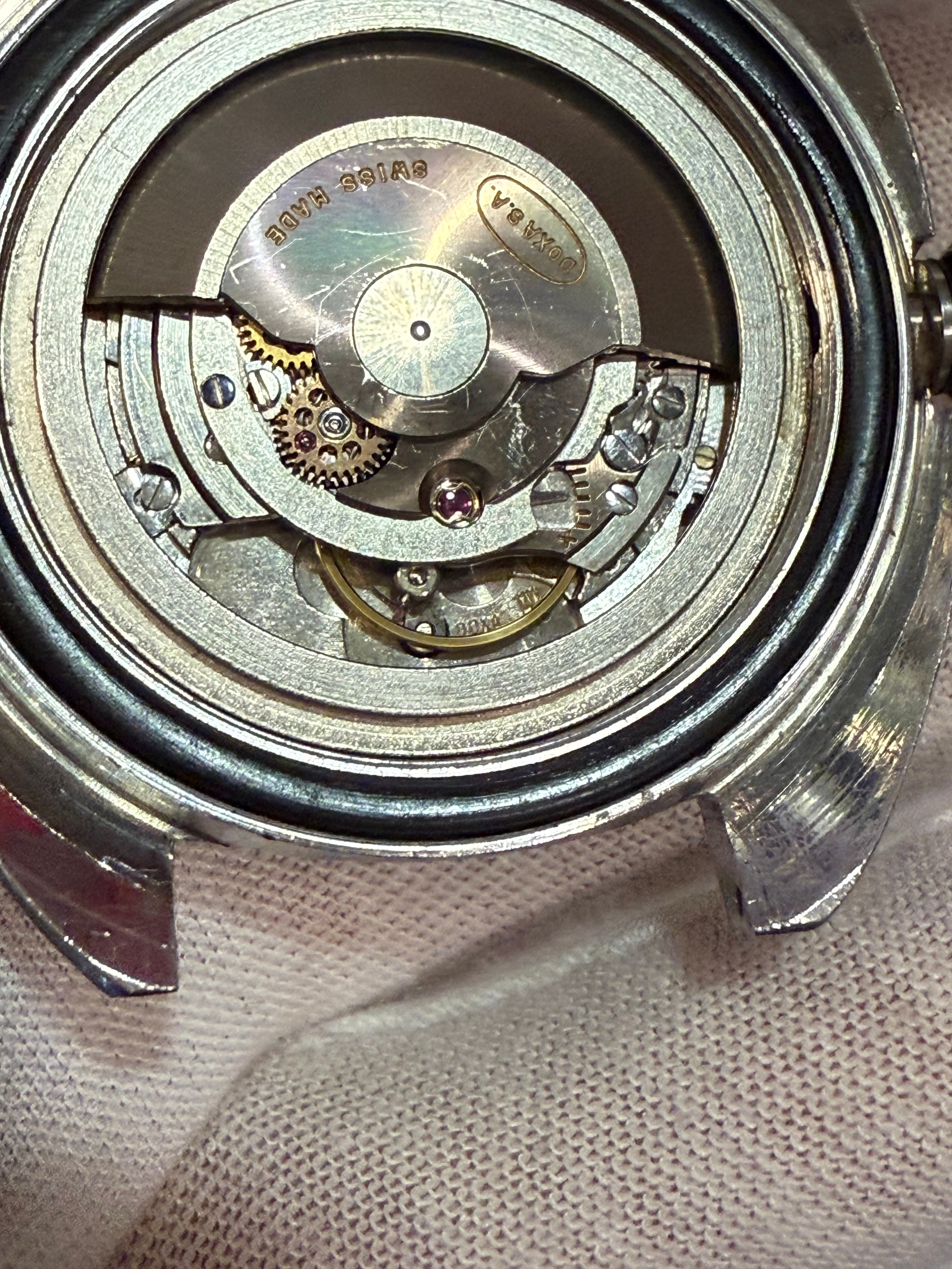 Doxa Sub 300T Diver case 300mm. Original moviment Doxa. Ref 11899 4. Serial 6668487.