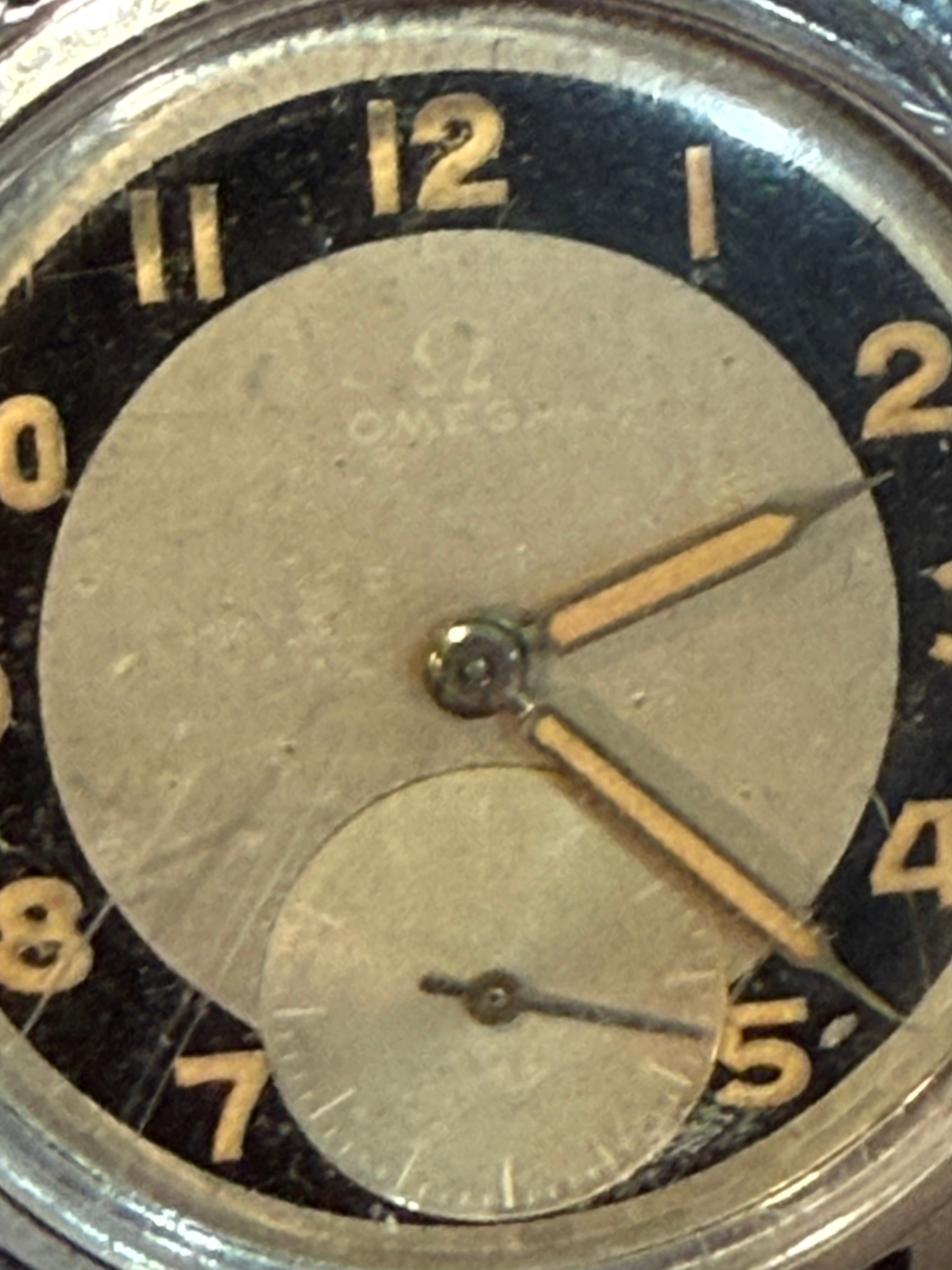 Omega 2400-4 Vintage Swiss Watch – Case + Cal. 30T2 Movement, Two-Tone Dial (1940s)
