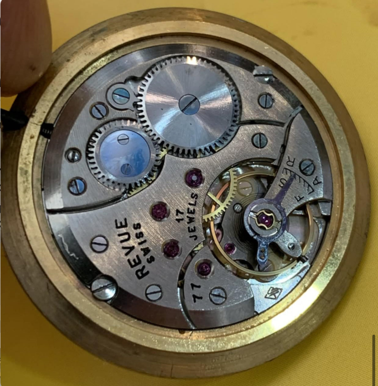 Revue Swiss Manual Movement – 17 Jewels – Cal 78-Small Seconds – 25.53 mm – Fully Working