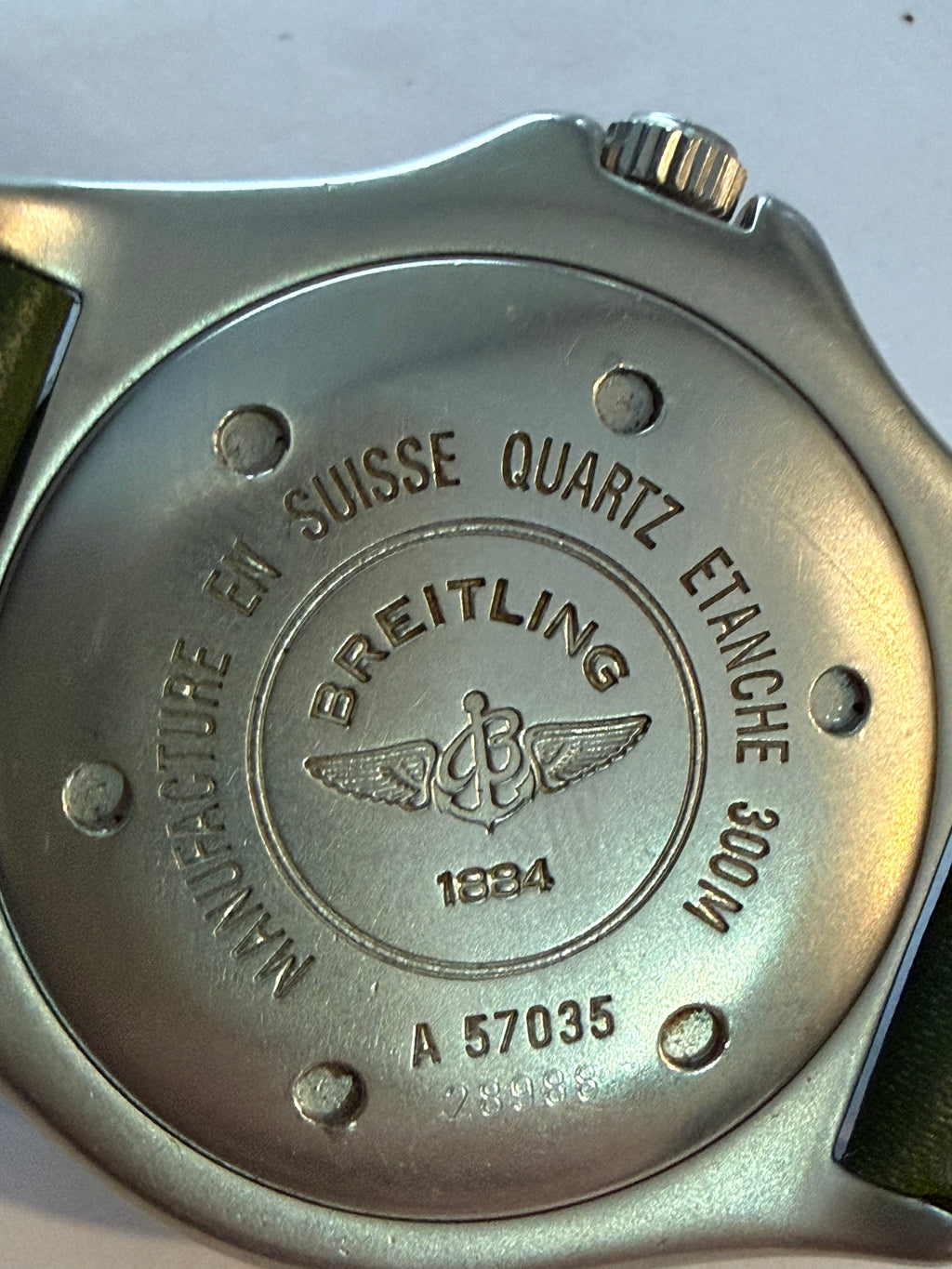 Breitling Colt Ref A57035. Diver 300m Quartz. Case 38mm. Work perfect