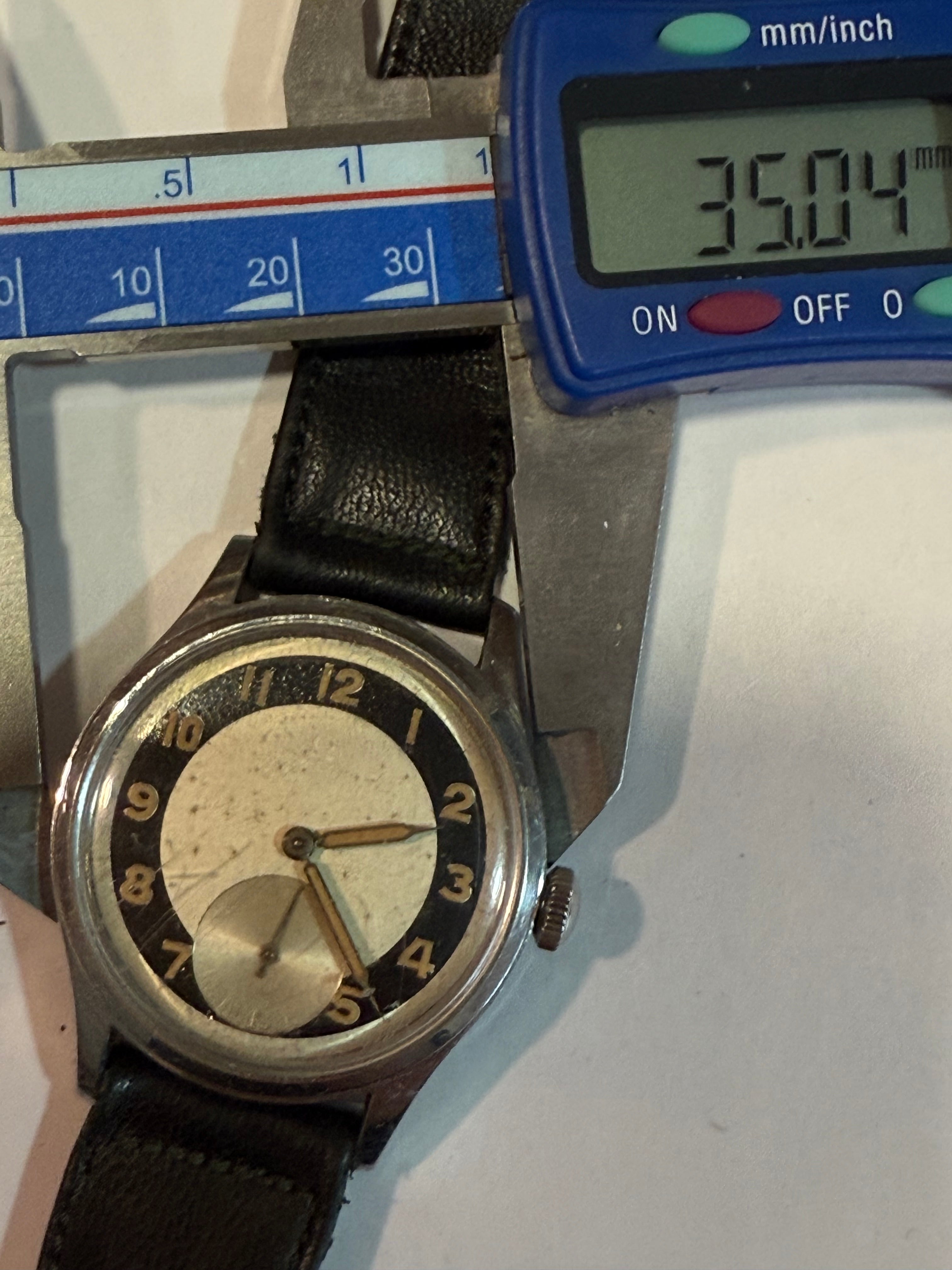 Omega 2400-4 Vintage Swiss Watch – Case + Cal. 30T2 Movement, Two-Tone Dial (1940s)