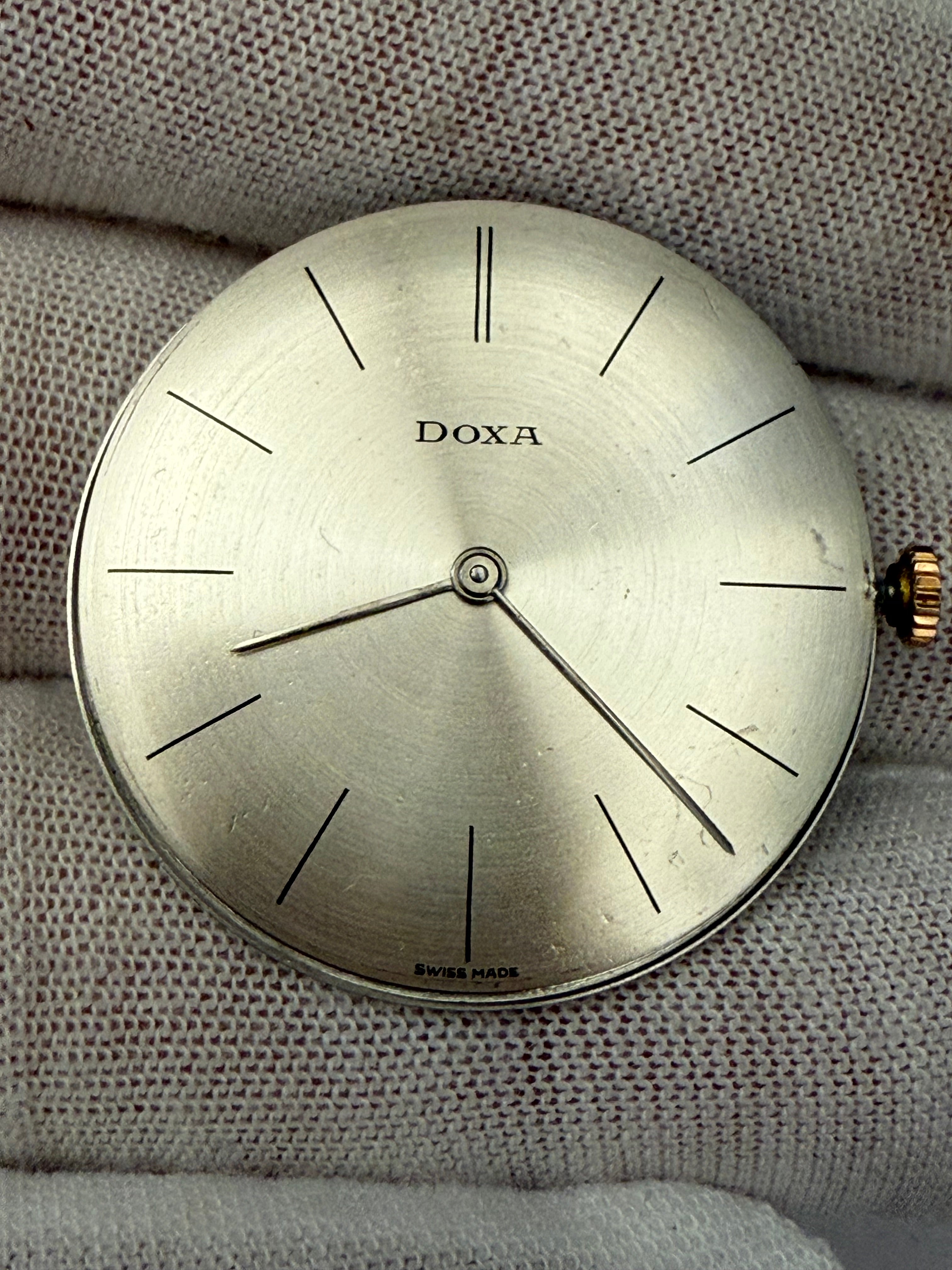 DOXA Swiss Mechanical Movement • Vintage Manual-Wind • Minimalist Silver Dial • Fully Working