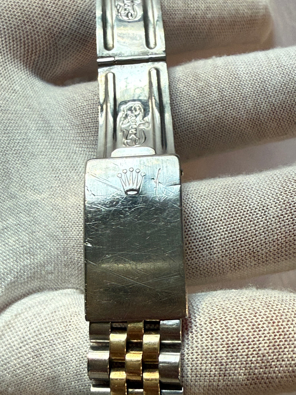 Pre-Oned. Rolex Datejust 16013 – 36mm Steel & 18k Yellow Gold – Automatic 👌⌚