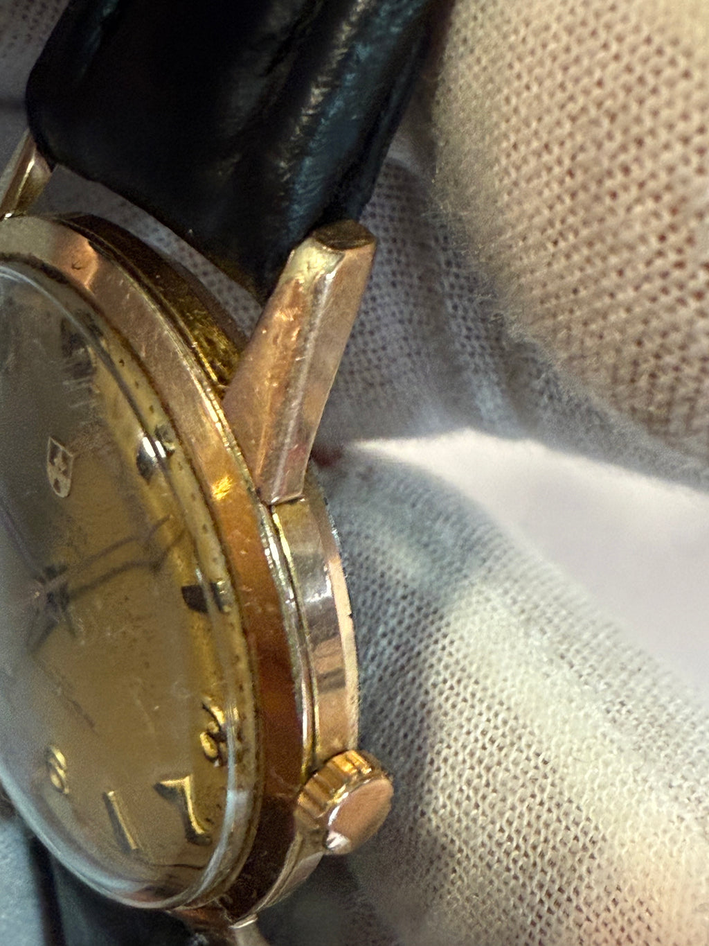 Buren Grand Prix “Super Slender” – Swiss Automatic Vintage Watch. Ref 775701. 21 jewews