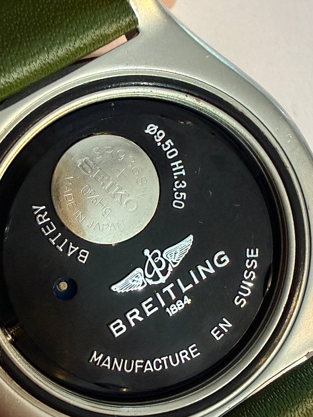 Breitling Colt Ref A57035. Diver 300m Quartz. Case 38mm. Work perfect