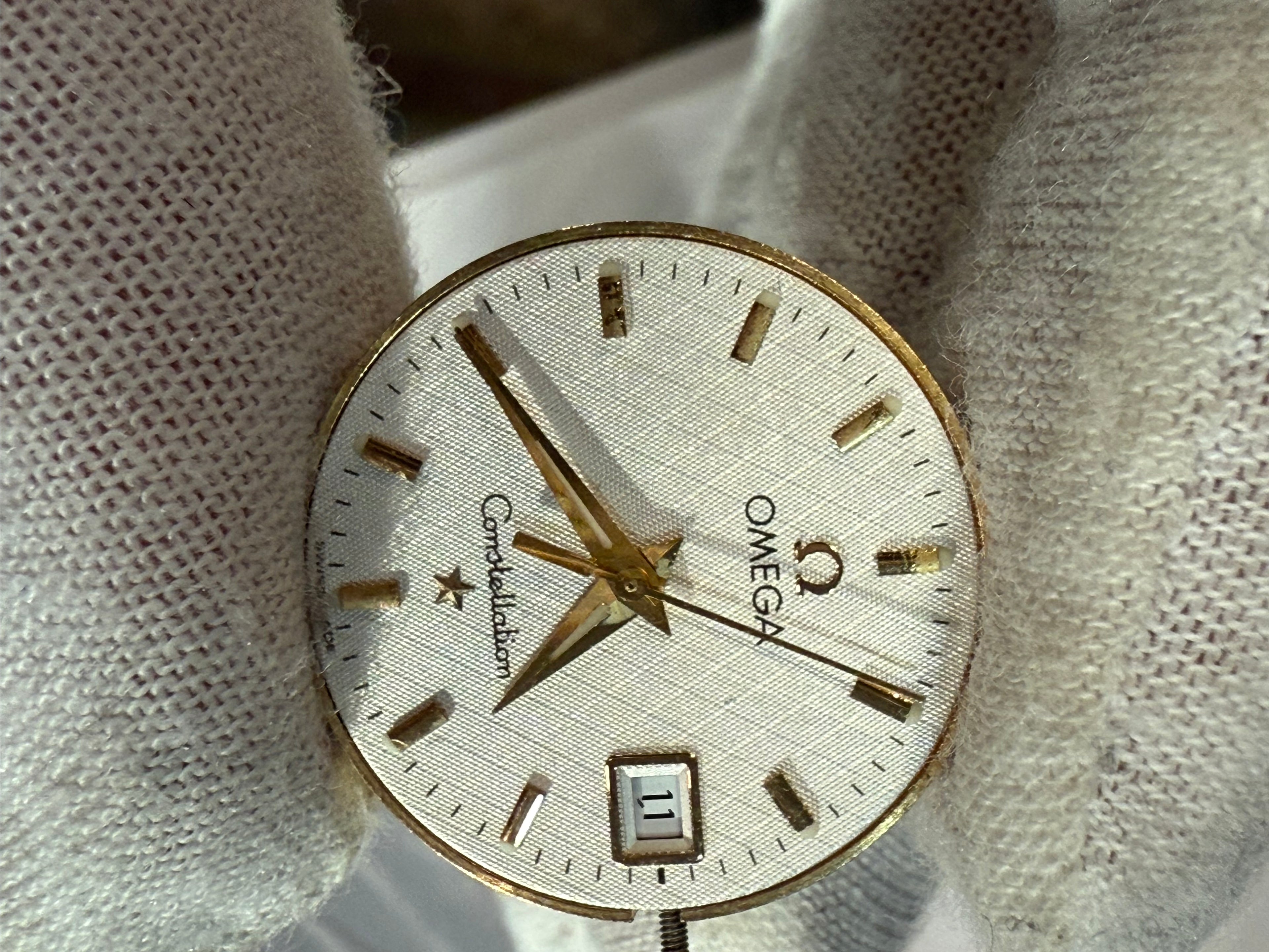 Omega Constellation Dial & Movement – Cal. 1424 | 18K Gold Original Crown | Complete & Functional