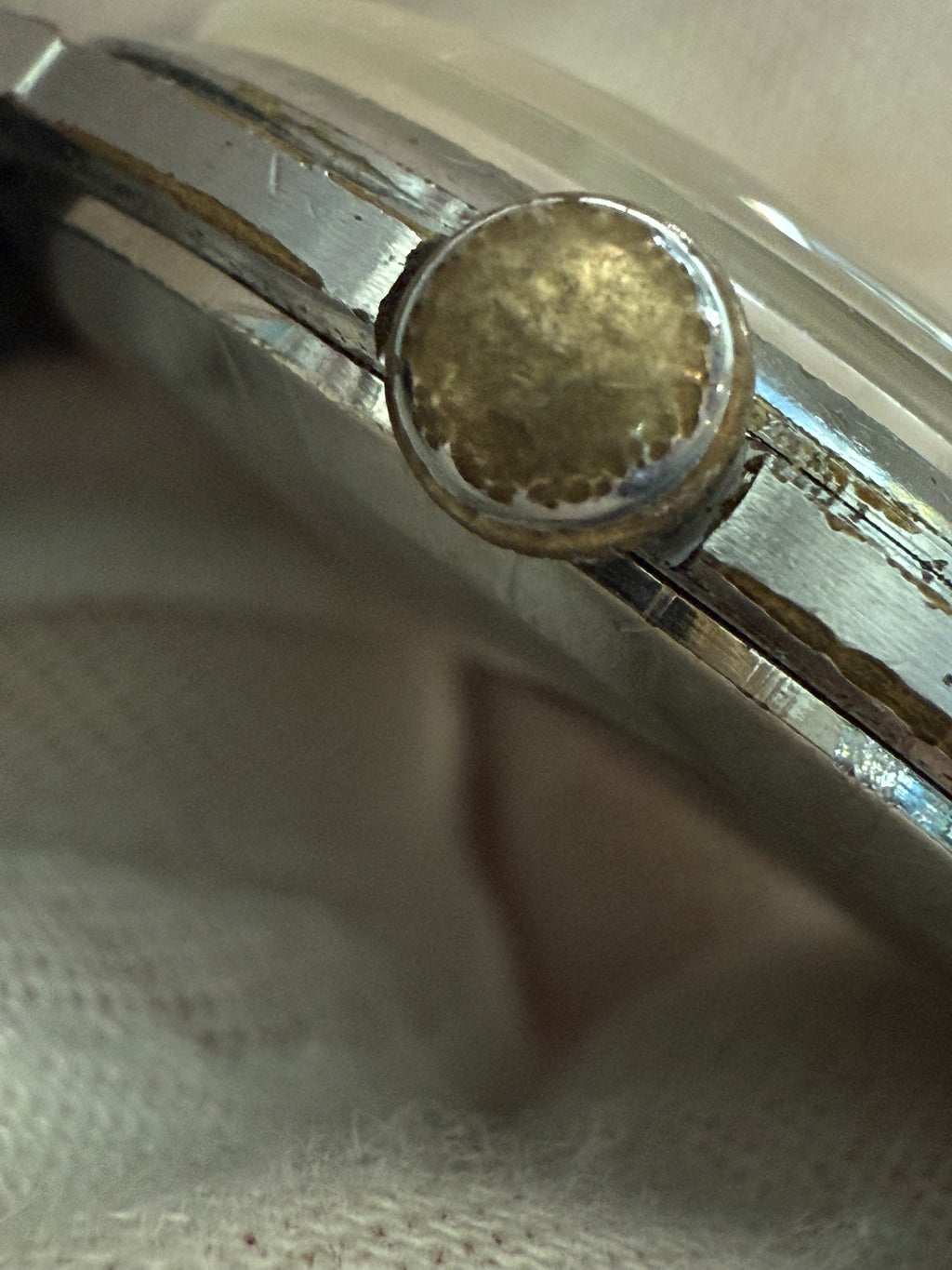 Vintage Technos Antimagnetic 33mm – Movement Manual. Serviced, work perfect.